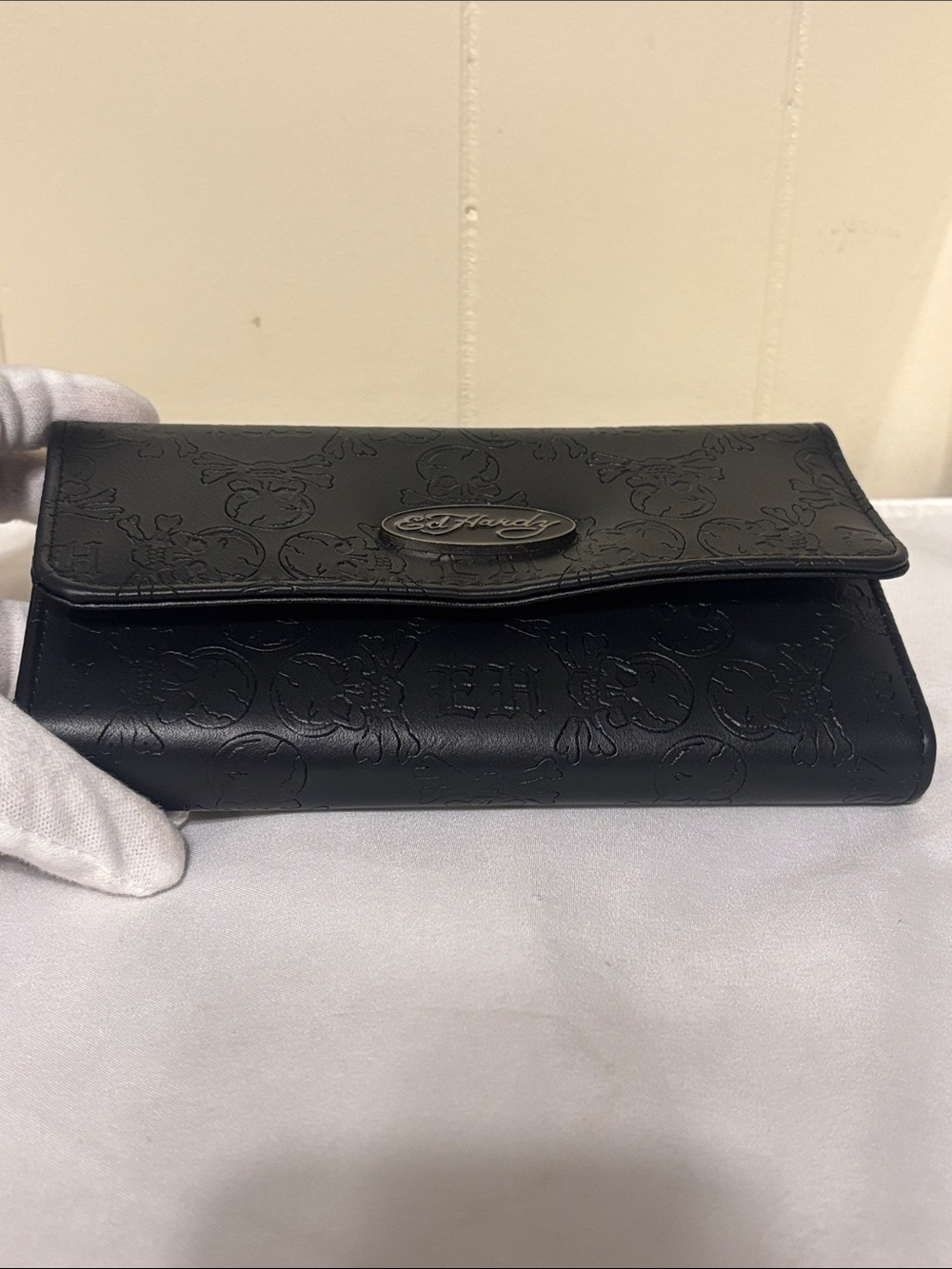 ✨ NWT Ed Hardy Women's Skull & Rose Embossed Flap Wallet Clutch Organizer - ✨ - Picture 12 of 12